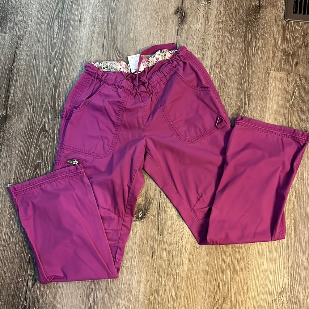 Koi Lindsey cargo scrub pants size S small purple